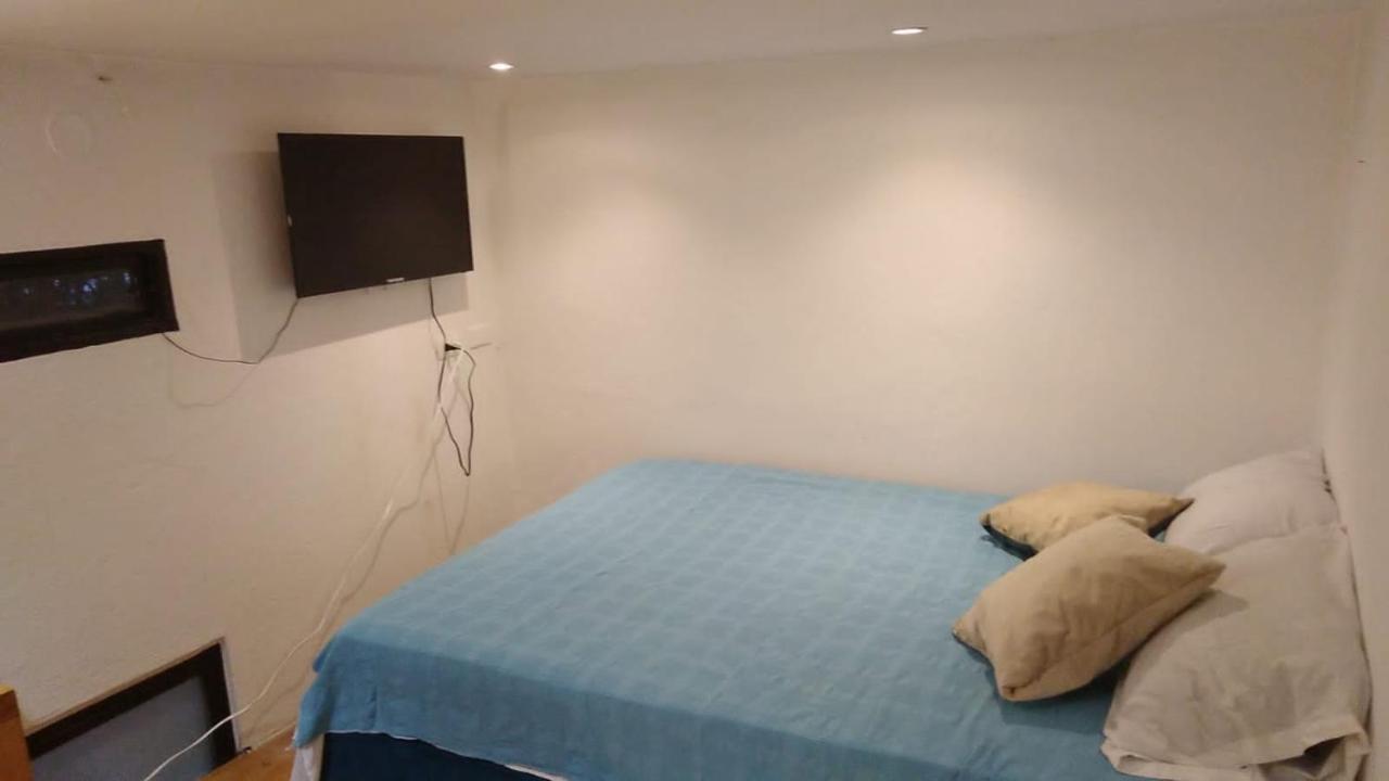 Parrot House San Antonio Apartment Кали Екстериор снимка