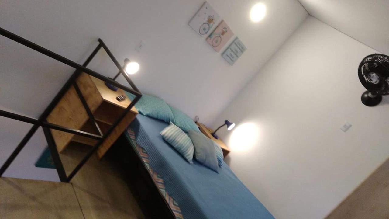 Parrot House San Antonio Apartment Кали Екстериор снимка